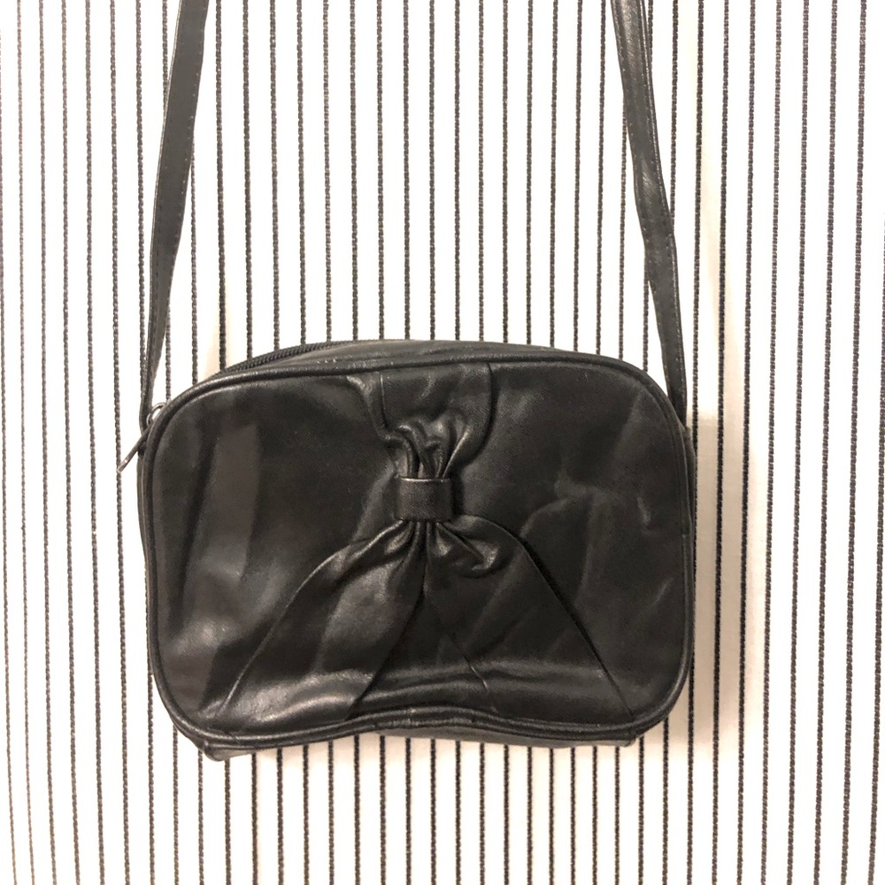 Nina Ricci Paris vintage crossbody bag